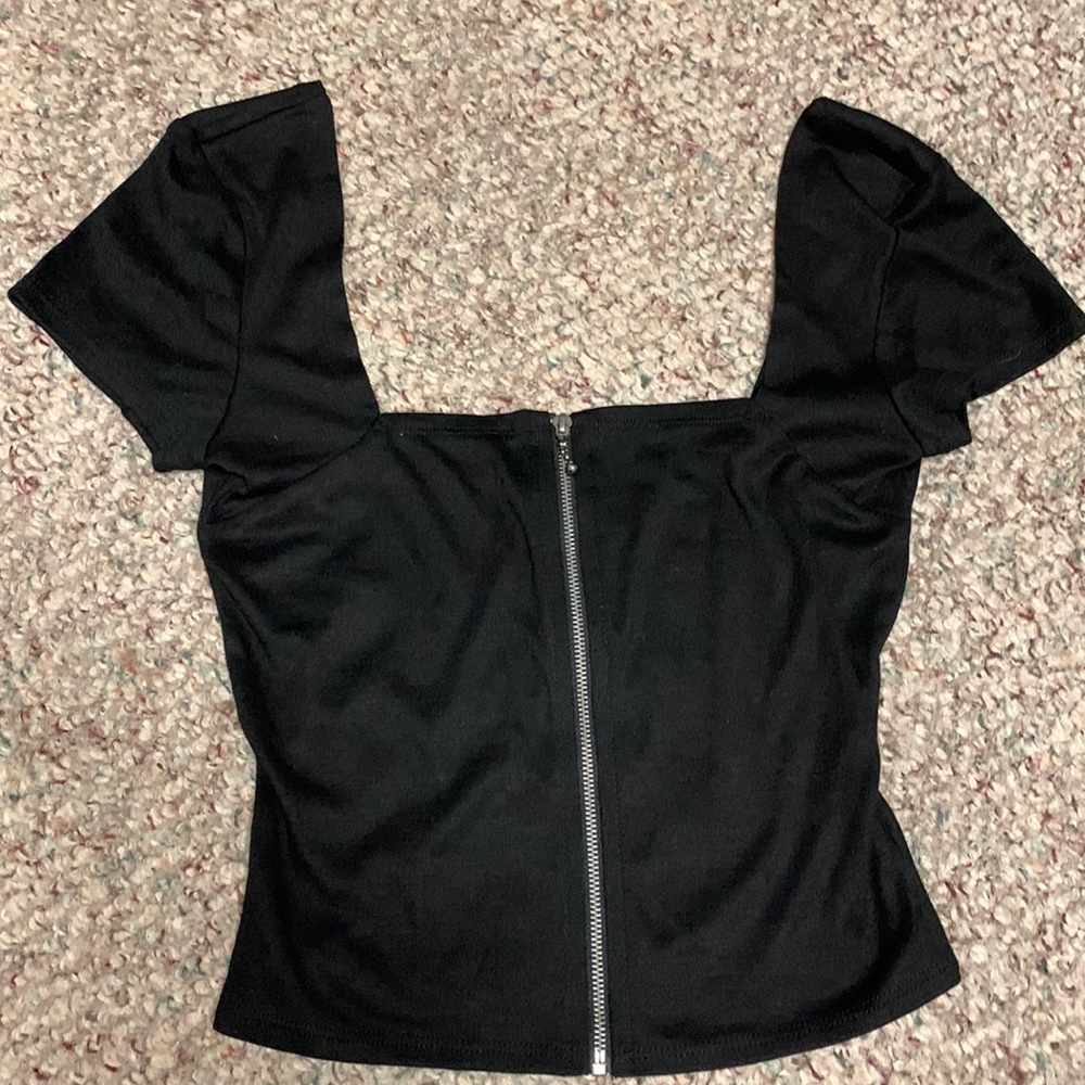 New zip front crop top